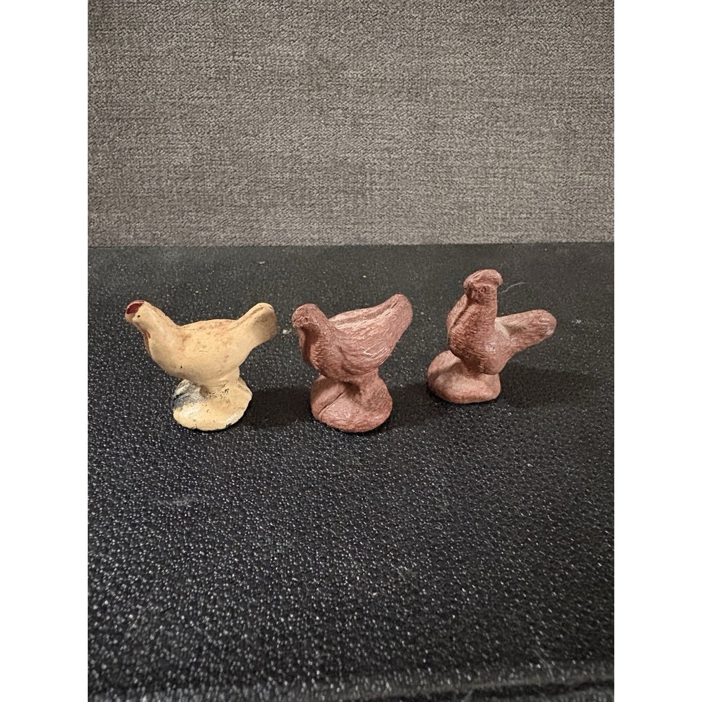 Vintage Rubber Chicken Figurines Primitive‎ Farm Folk Art Style Set 3 Miniatures